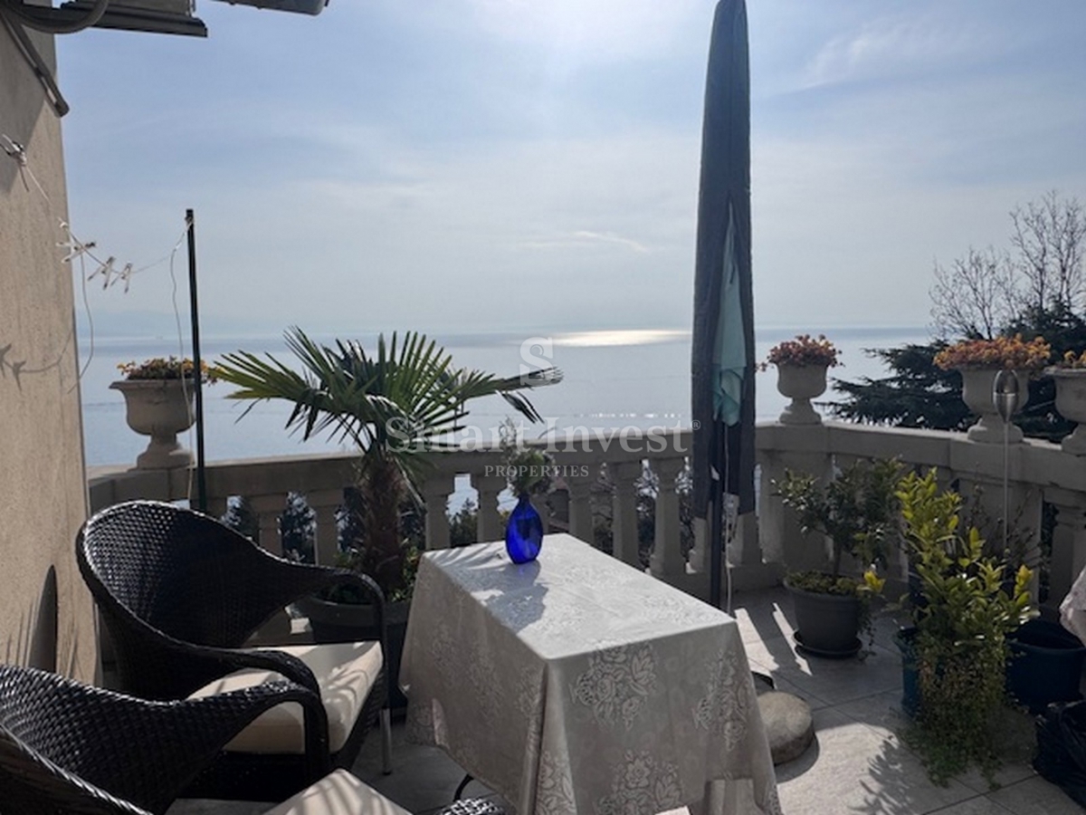 ABBAZIA, appartamento in una bellissima villa con splendida vista sul mare