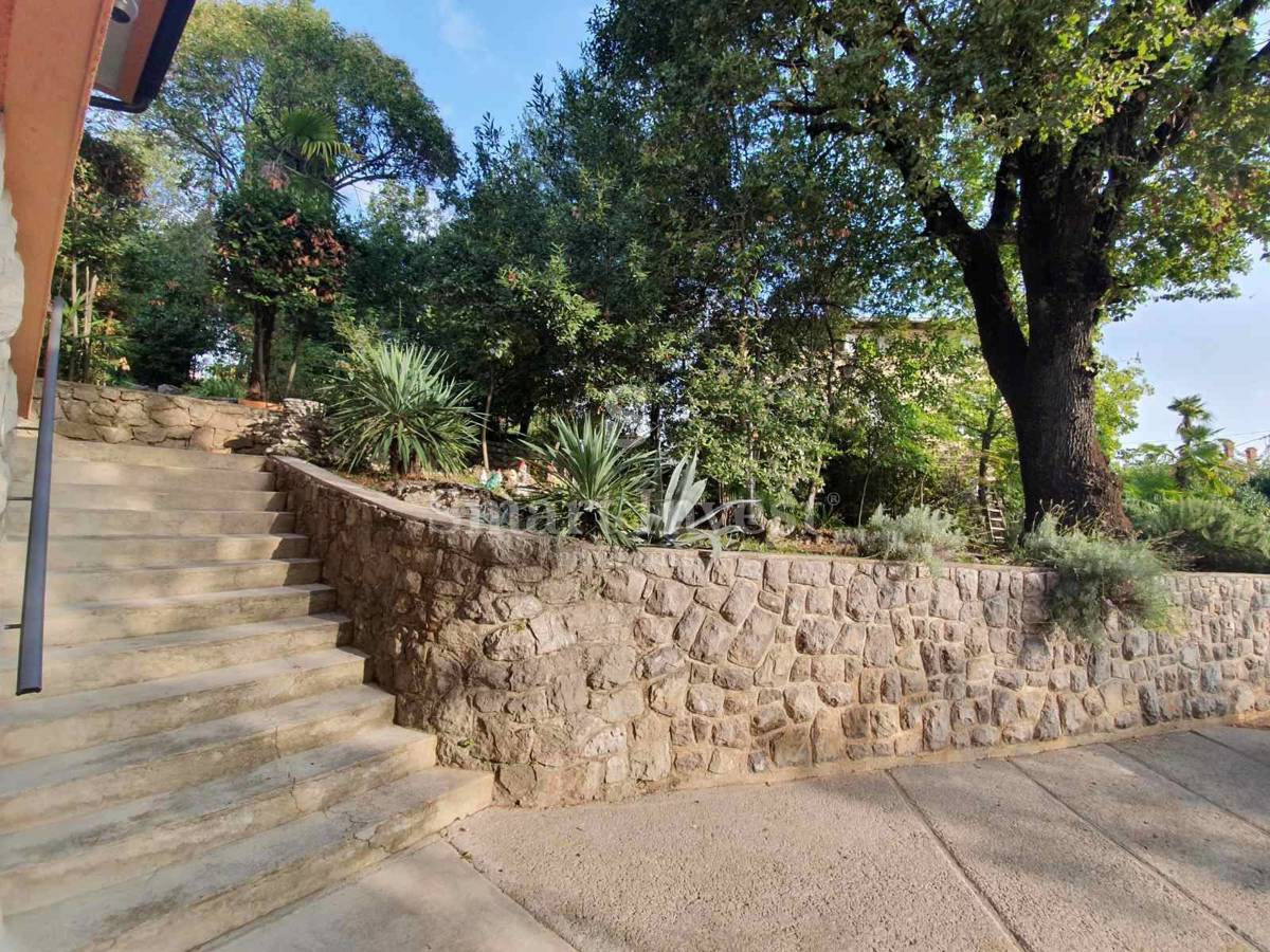 LAURANA, casa indipendente con grande giardino vicino al mare!