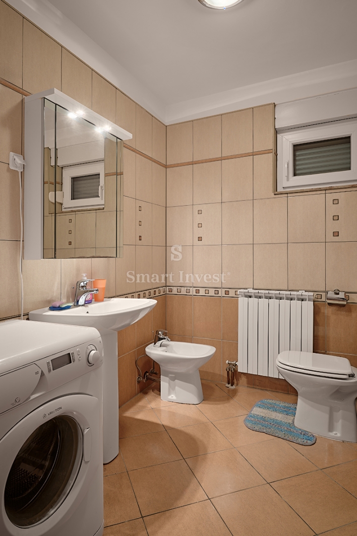 ABBAZIA, appartamento trilocale con vista mare e garage