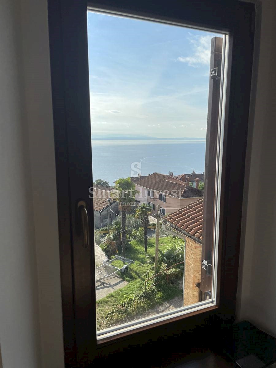 OPATIJA - POBRI, casa con splendida vista sul mare