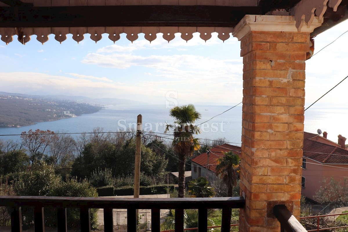 OPATIJA - POBRI, casa con splendida vista sul mare