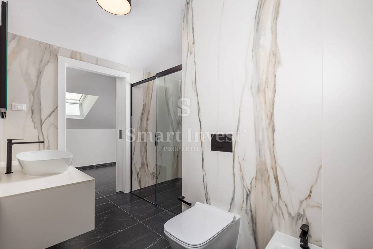 ABBAZIA, lussuoso attico con piscina e vista panoramica sul mare