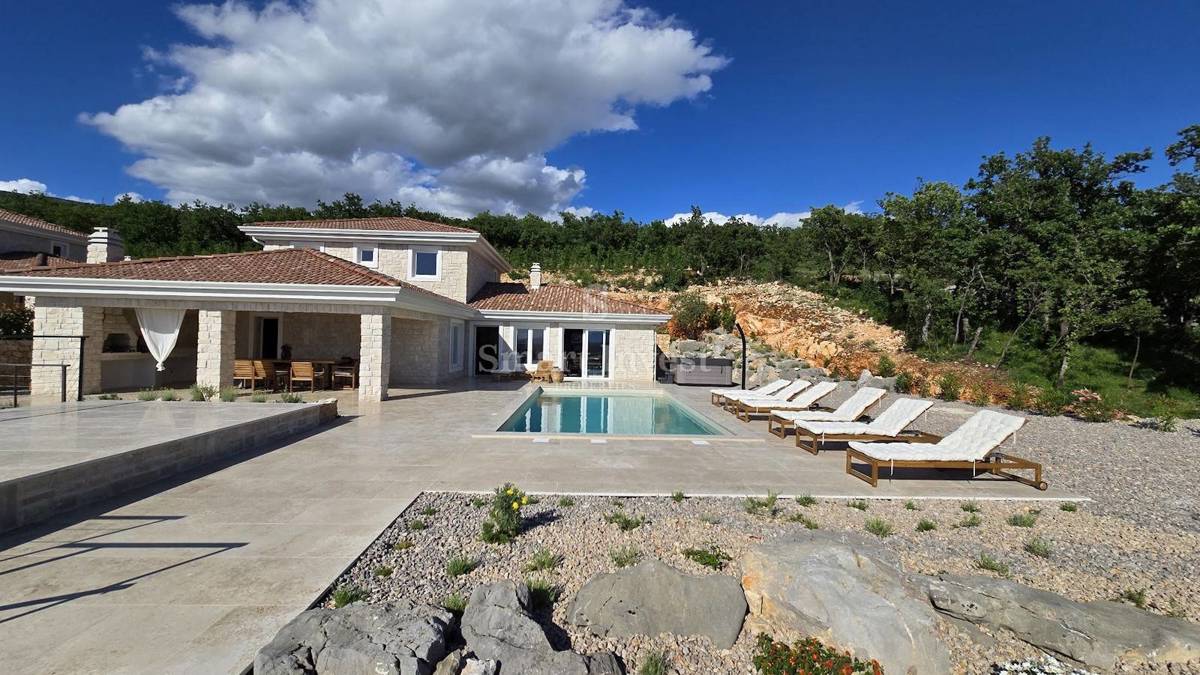 JADRANOVO, villa in pietra con piscina e vista mare