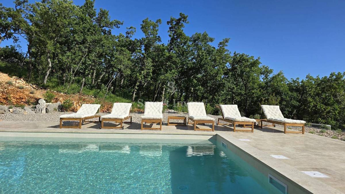 JADRANOVO, villa in pietra con piscina e vista mare