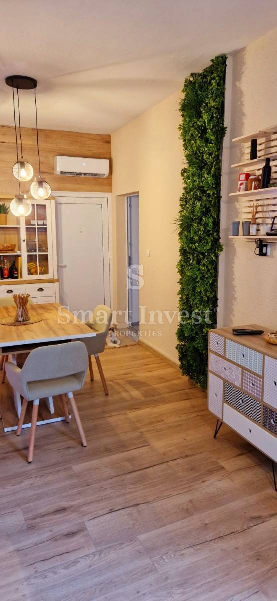 OPATIJA, appartamento trilocale con ampia terrazza, vicino al mare