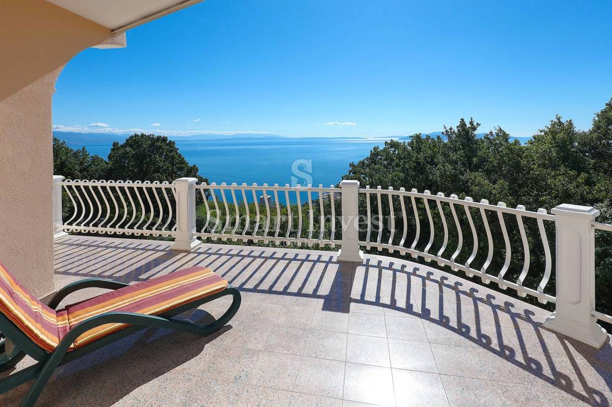 RIVIERA DI ABBAZIA, villa con vista mozzafiato sul mare e su Abbazia