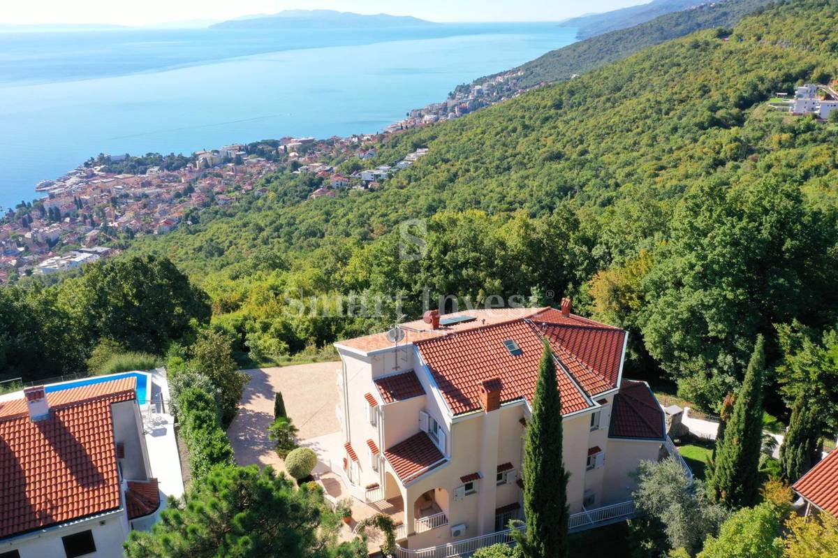 RIVIERA DI ABBAZIA, villa con vista mozzafiato sul mare e su Abbazia