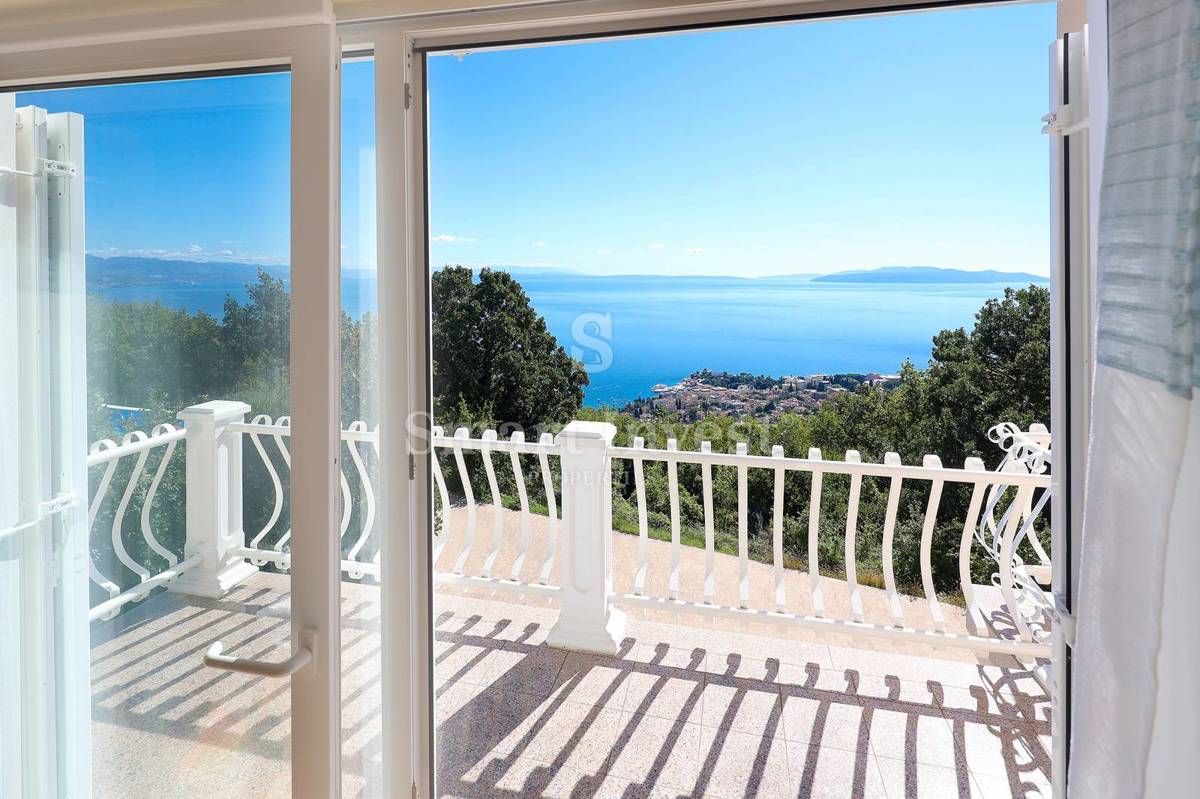 RIVIERA DI ABBAZIA, villa con vista mozzafiato sul mare e su Abbazia