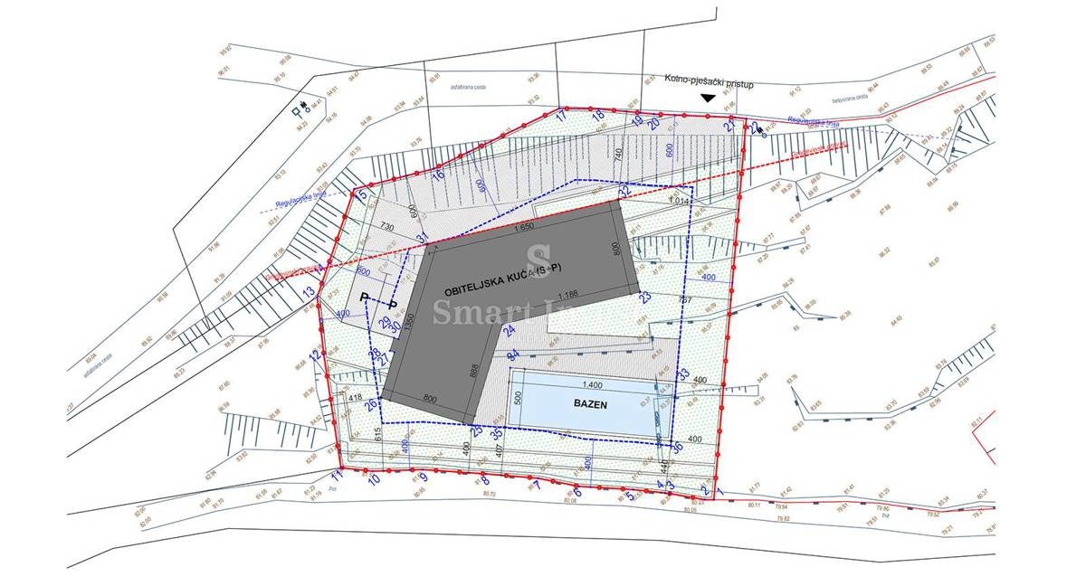 MOŠĆENIČKA DRAGA, terreno con permesso di costruzione per villa vicino al mare