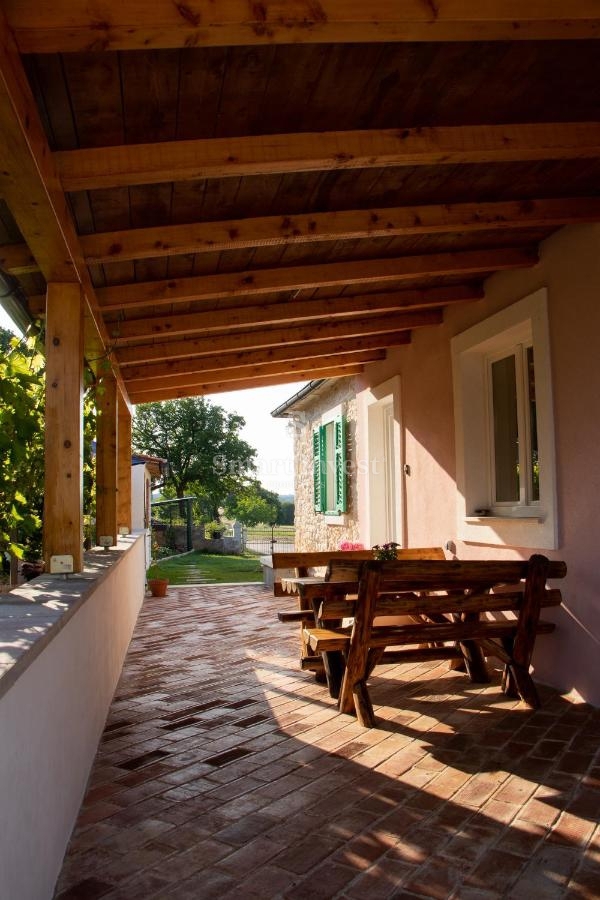 ISTRIA - BARBAN, casa in pietra ristrutturata a 5 km dal mare