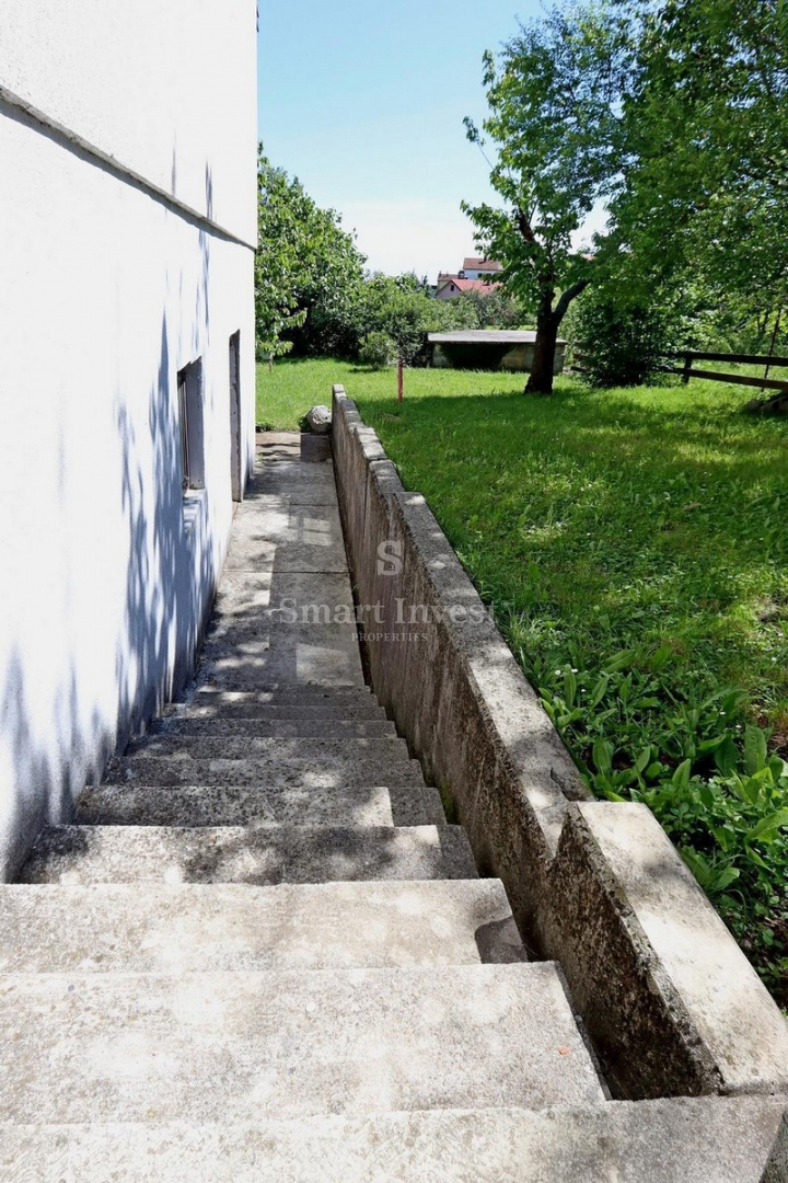 MATULJI, casa indipendente con vista mare