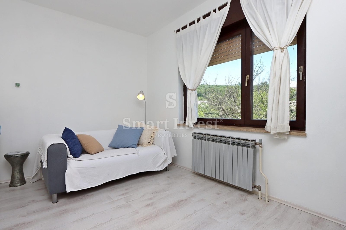 MATULJI, casa indipendente con vista mare