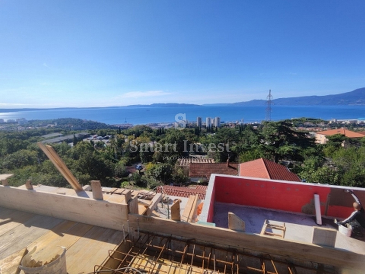 FIUME - PULAC, appartamento di lusso con piscina e vista mare!