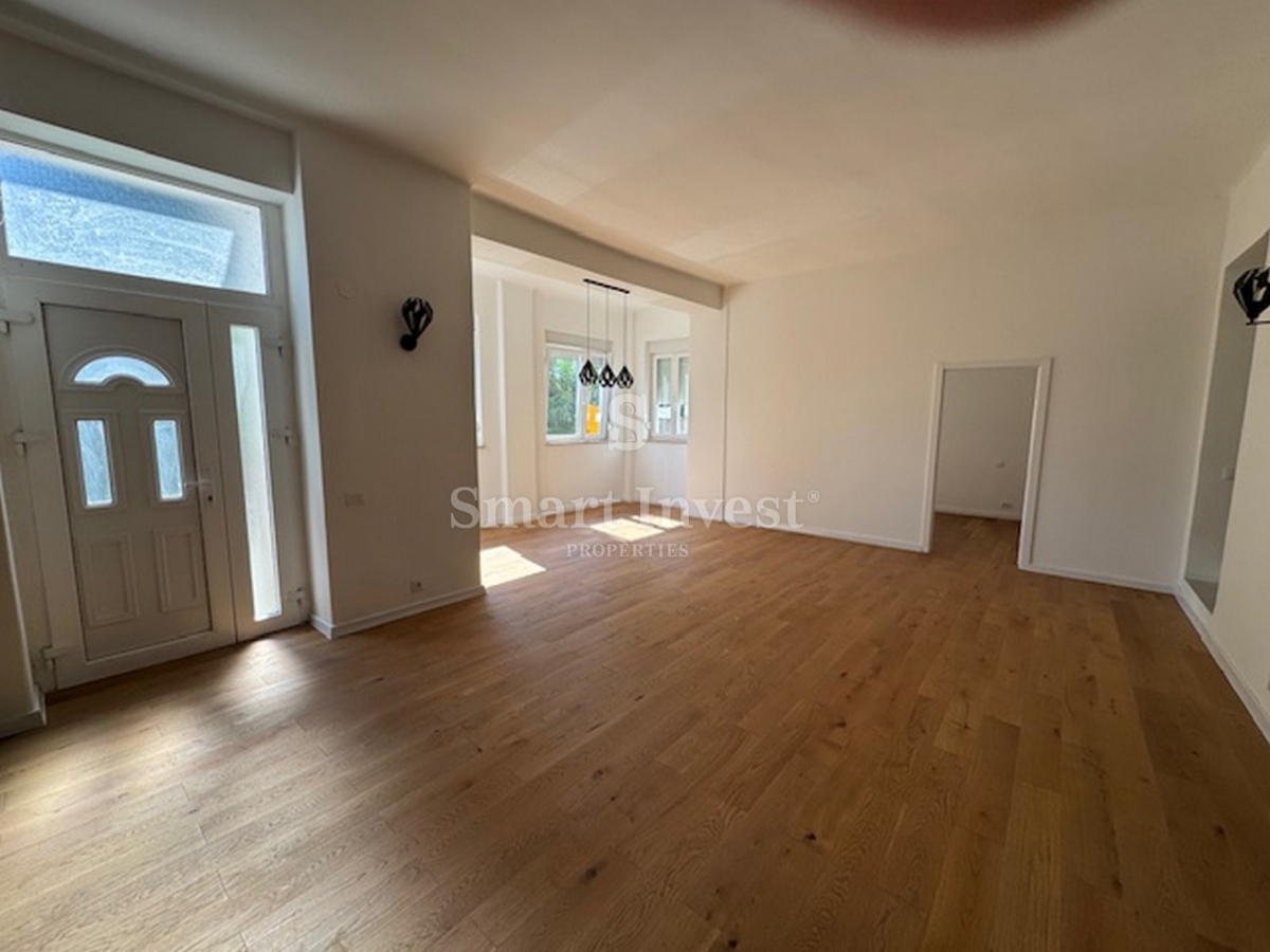 ABBAZIA - CENTRO, appartamento con 3 camere da letto vicino al mare