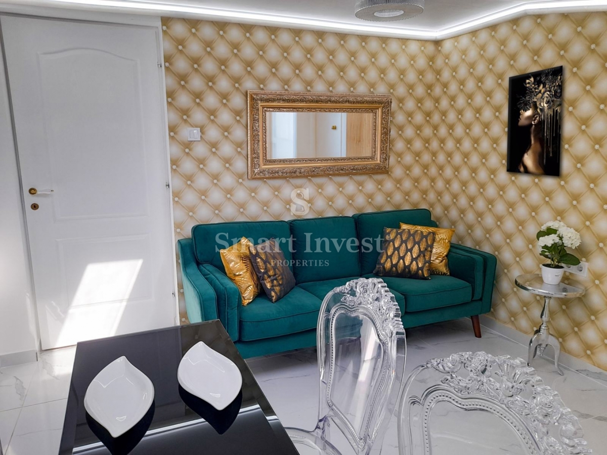 ABBAZIA - CENTRO, appartamento con 3 camere da letto recentemente ristrutturato in una villa sul mare