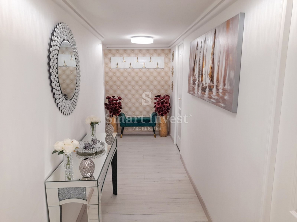 ABBAZIA - CENTRO, appartamento con 3 camere da letto recentemente ristrutturato in una villa sul mare