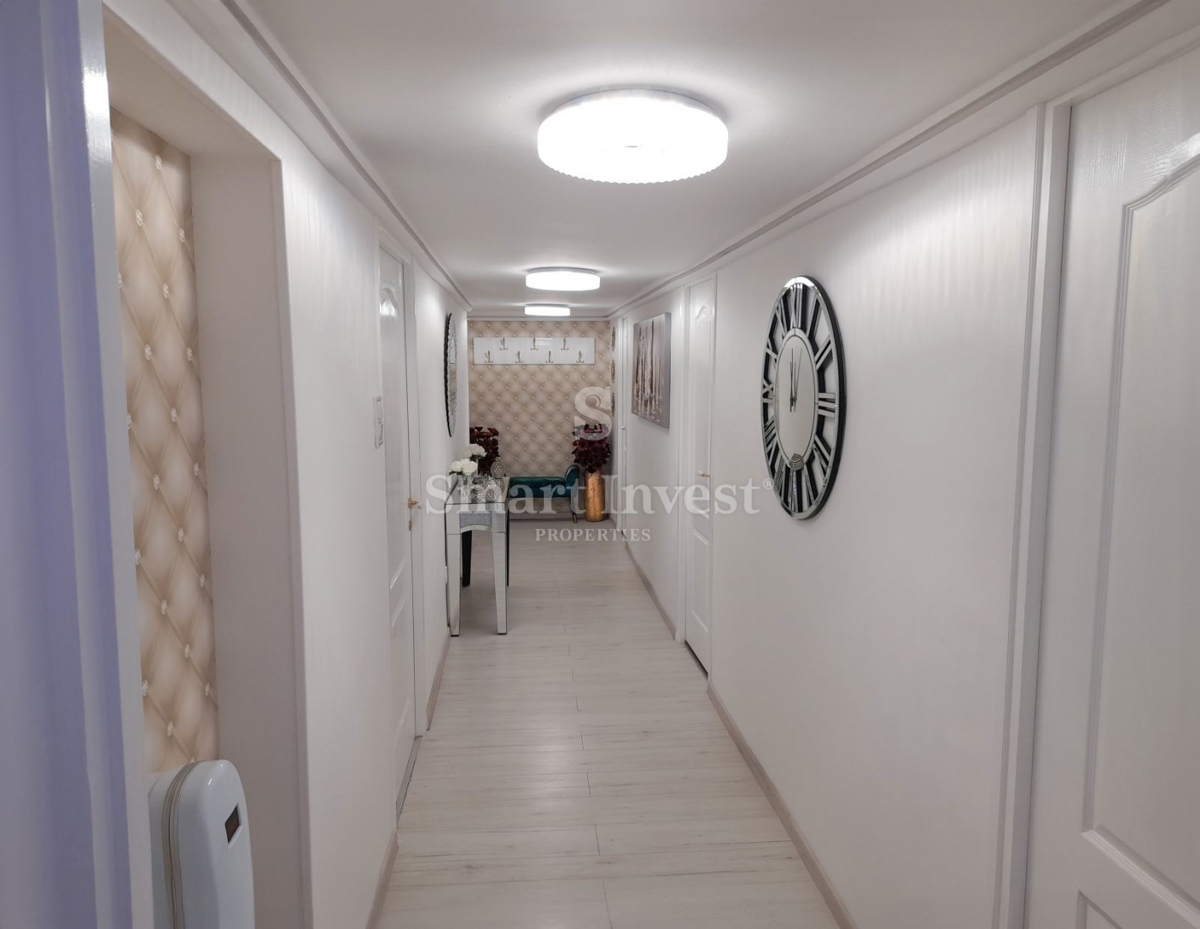 ABBAZIA - CENTRO, appartamento con 3 camere da letto recentemente ristrutturato in una villa sul mare