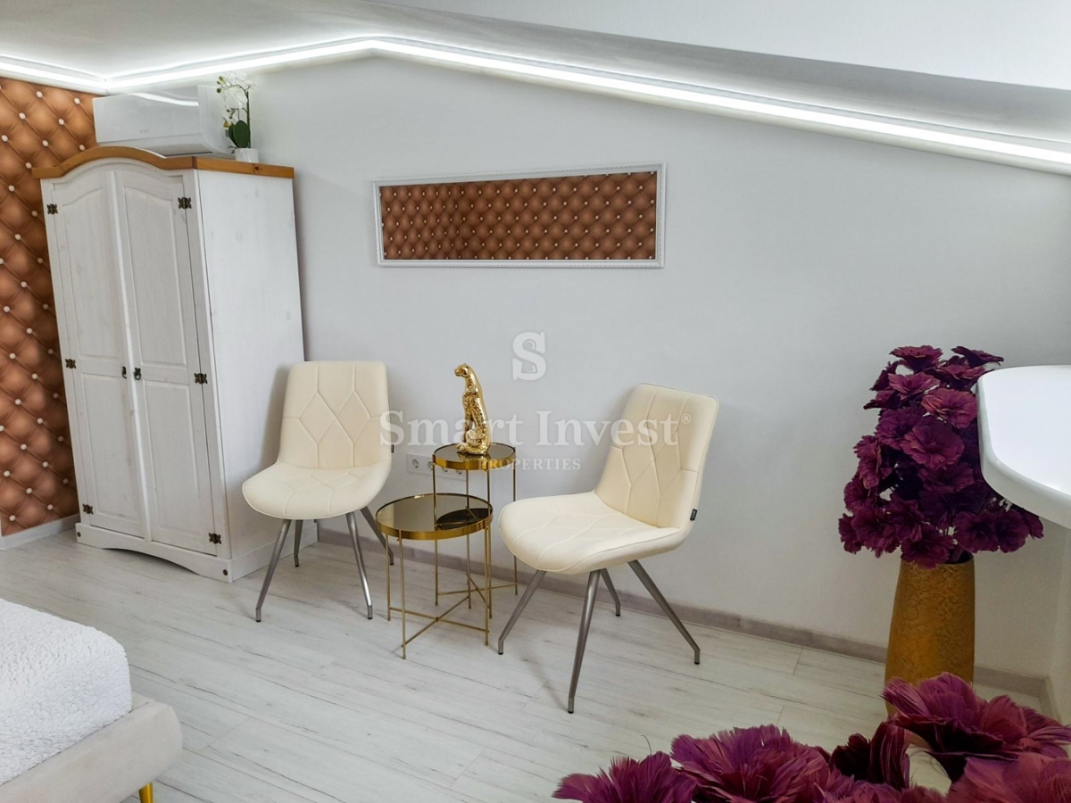 ABBAZIA - CENTRO, appartamento con 3 camere da letto recentemente ristrutturato in una villa sul mare