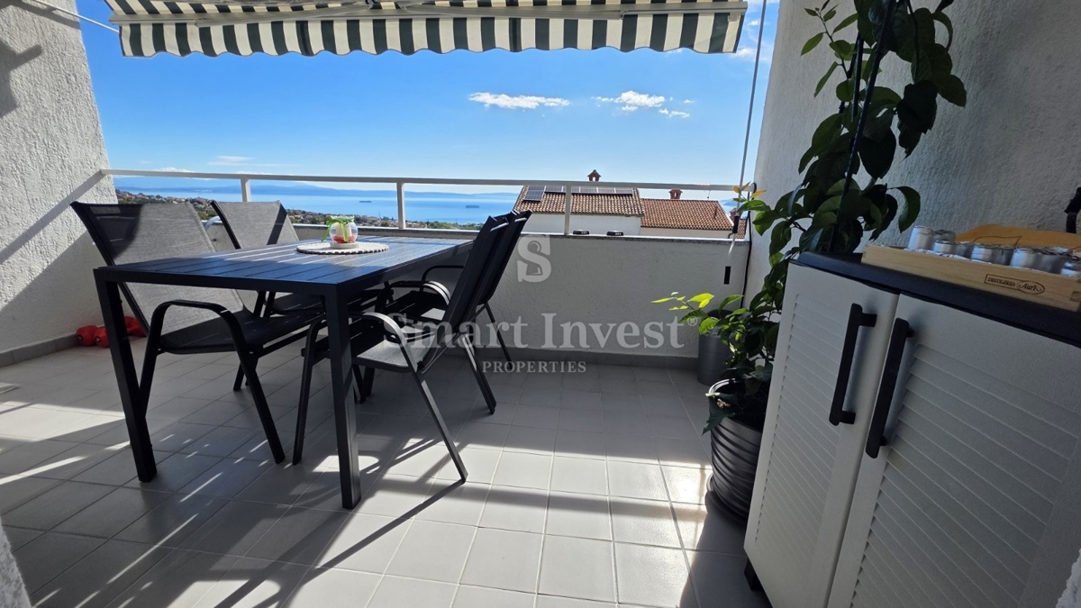 ABBAZIA - MATULJI, appartamento duplex con 4 camere da letto e vista mare