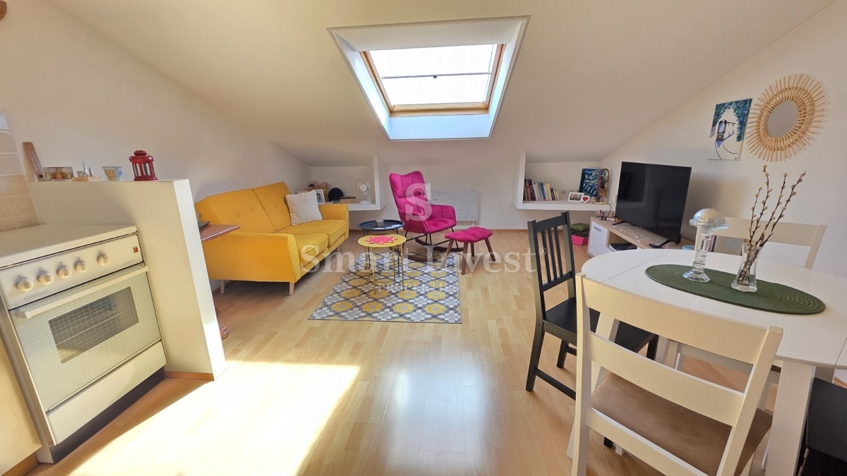 ABBAZIA - MATULJI, appartamento duplex con 4 camere da letto e vista mare