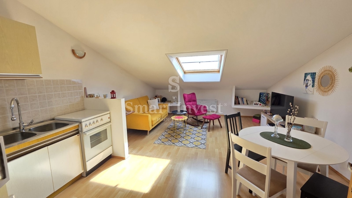 ABBAZIA - MATULJI, appartamento duplex con 4 camere da letto e vista mare