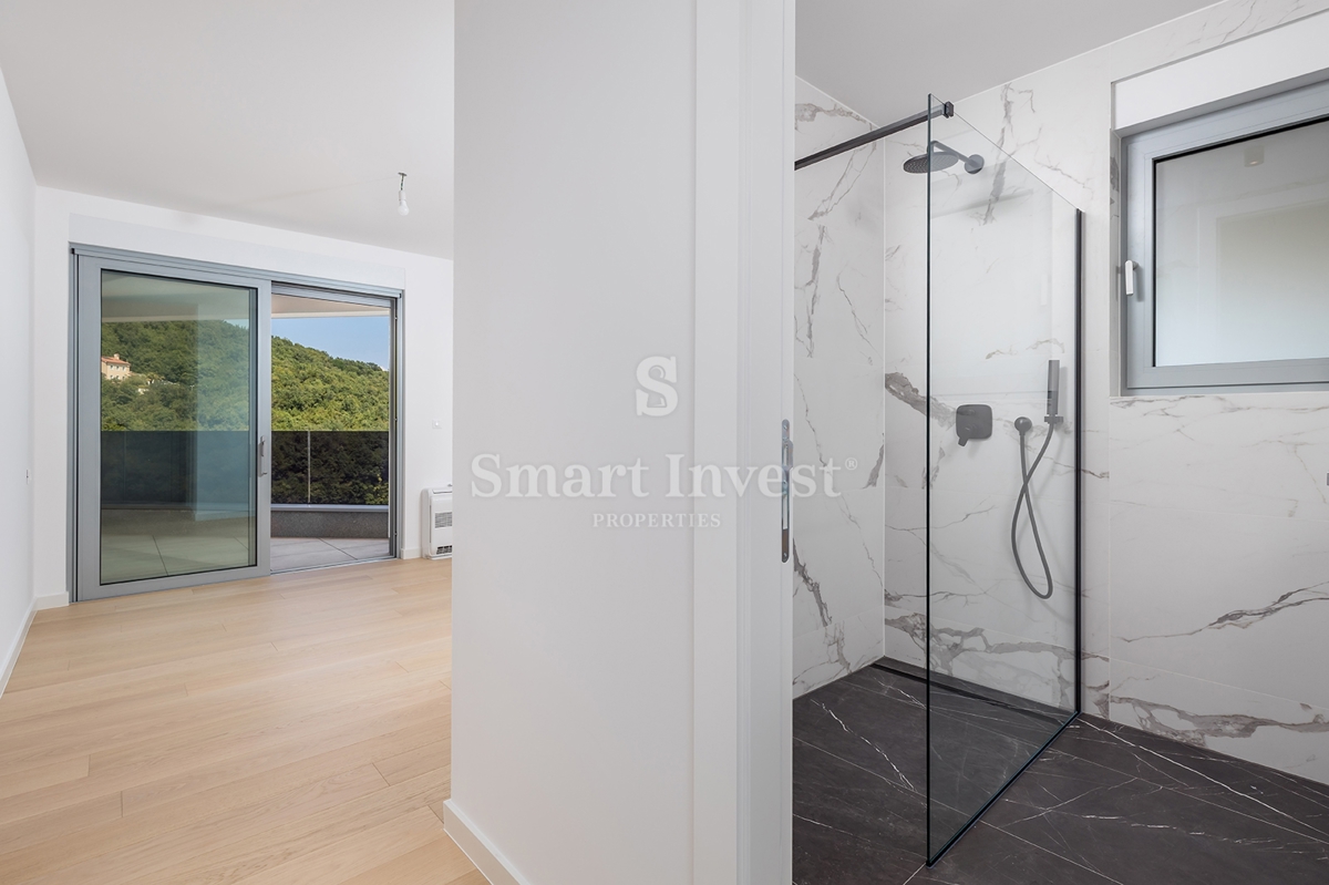 ABBAZIA, lussuoso appartamento con 2 camere da letto in un nuovo edificio con piscina