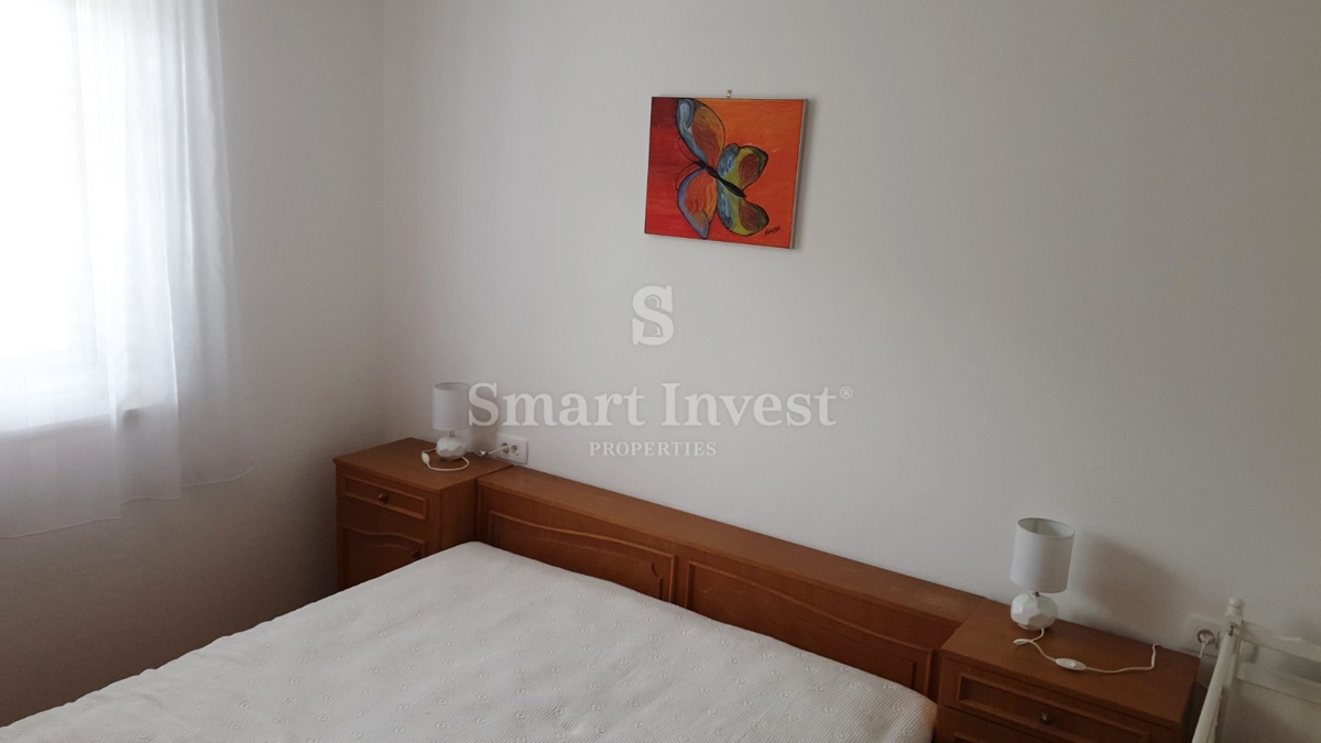 LOVRAN, appartamento trilocale con vista mare e garage, vicino al mare