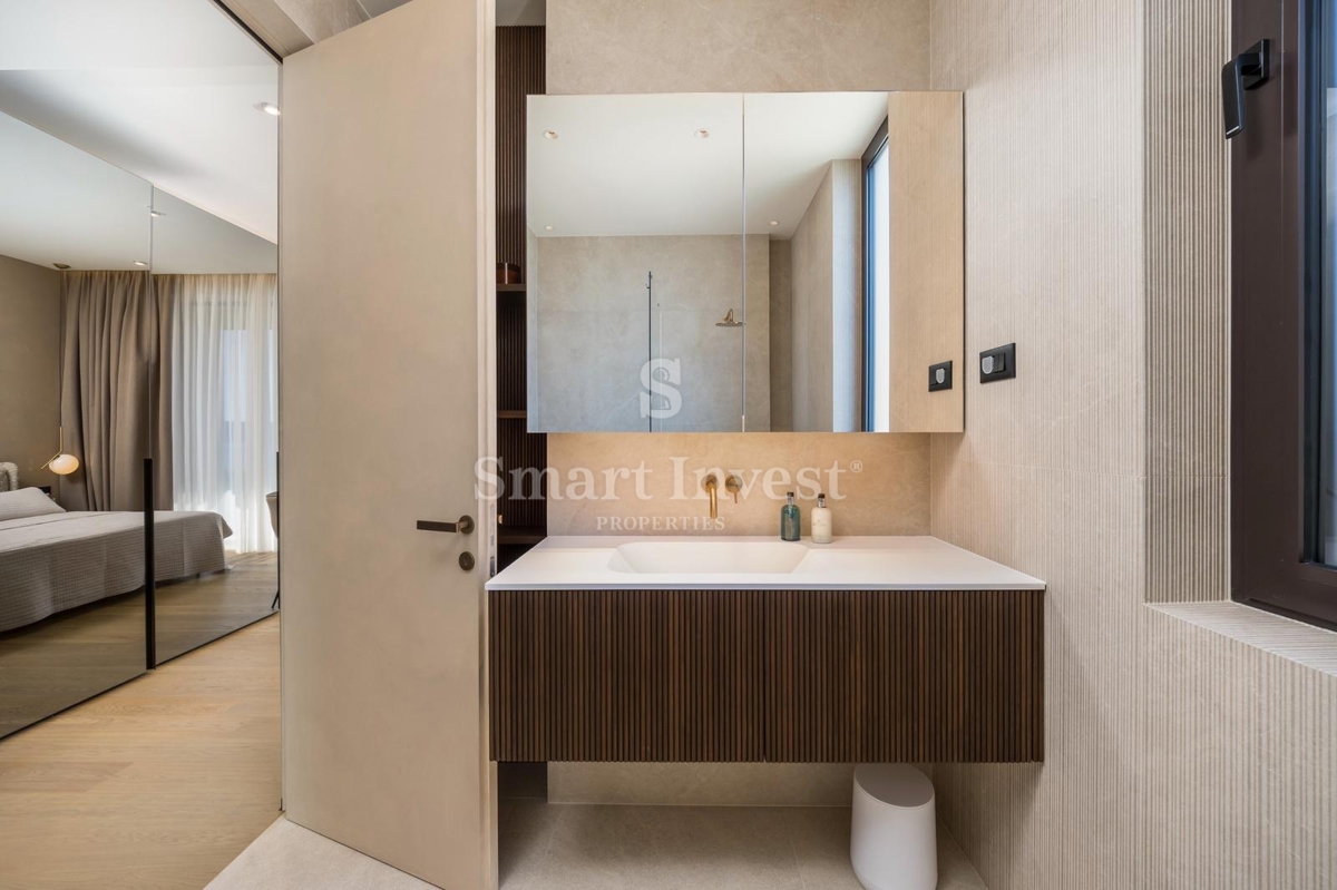 MOŠĆENIČKA DRAGA, villa di lusso con piscina e vista panoramica sul mare