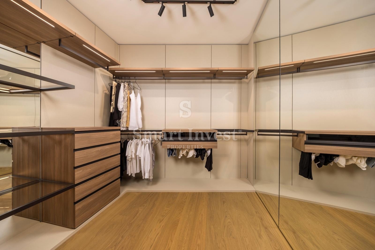 MOŠĆENIČKA DRAGA, villa di lusso con piscina e vista panoramica sul mare