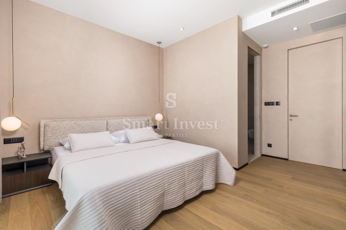 MOŠĆENIČKA DRAGA, villa di lusso con piscina e vista panoramica sul mare