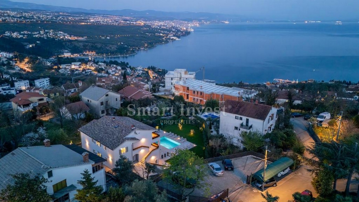 ABBAZIA - POBRI, Villa di lusso con piscina e vista mare, in vendita