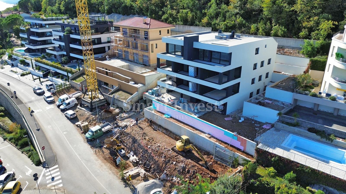 OPATIJA, attico con 3 camere da letto con vista mare e garage (A9)