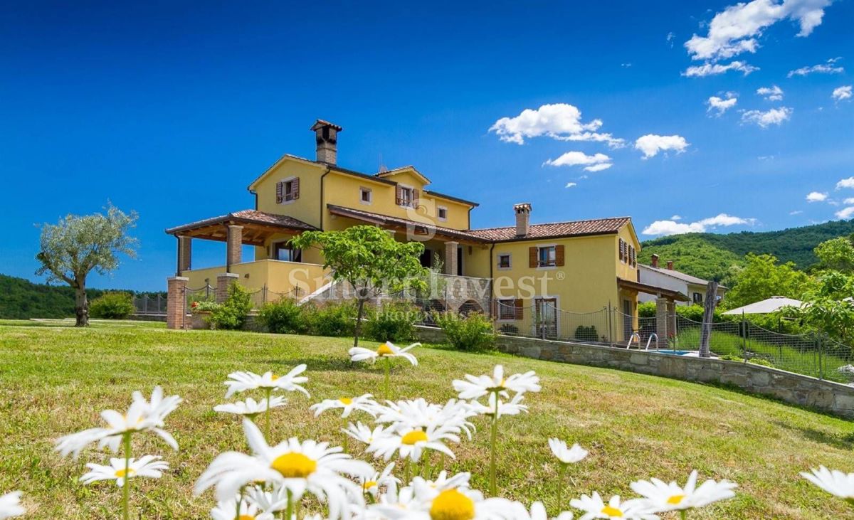 CENTRAL ISTRIA - PAZIN, Beautiful 4-bedrooms villa with pool