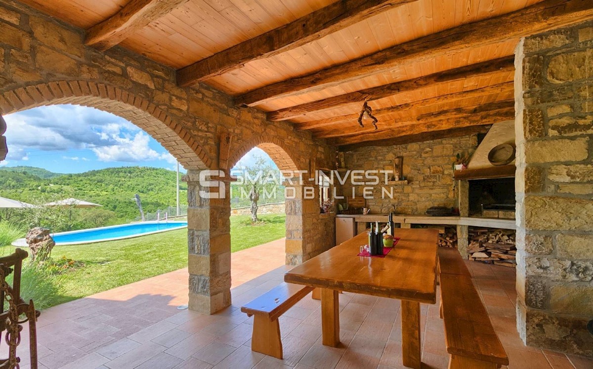 CENTRAL ISTRIA - PAZIN, Beautiful 4-bedrooms villa with pool