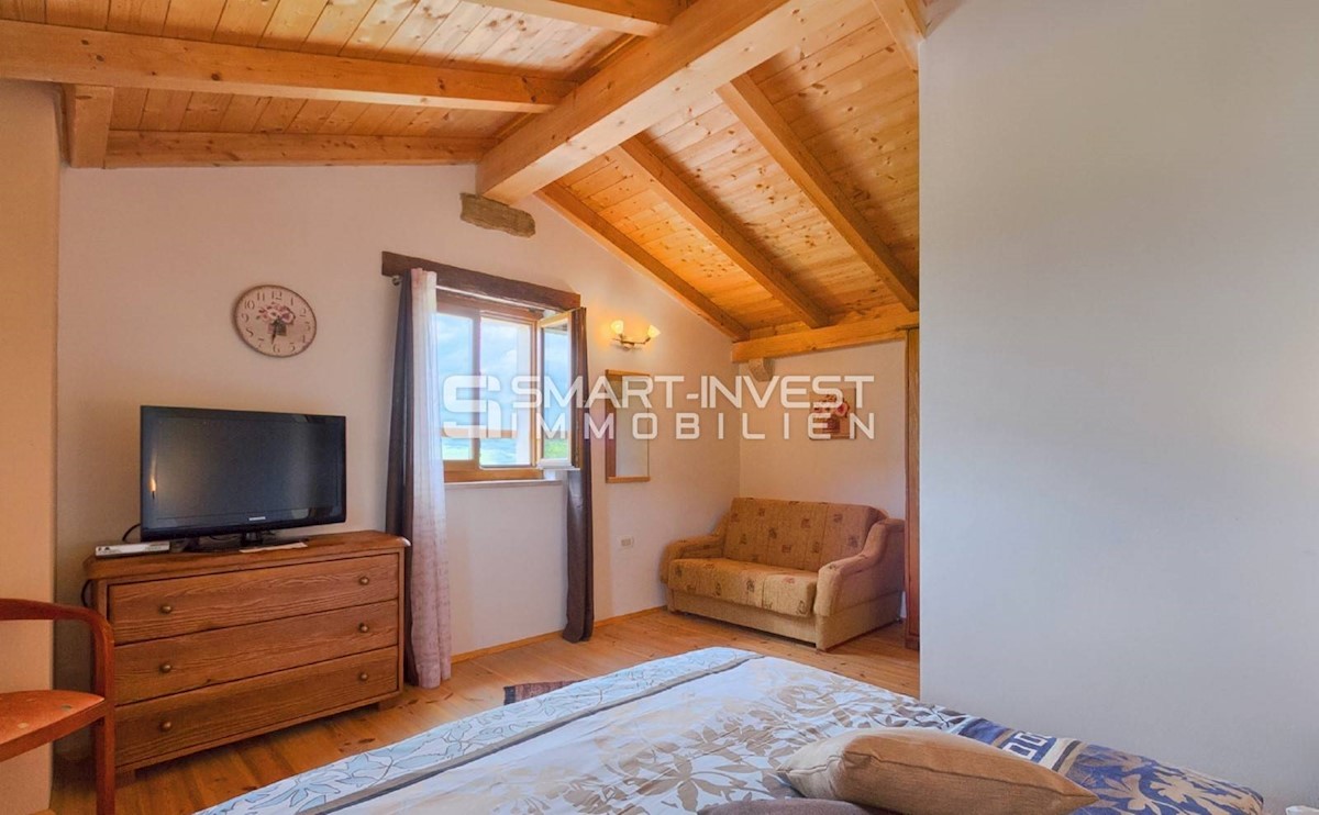 CENTRAL ISTRIA - PAZIN, Beautiful 4-bedrooms villa with pool