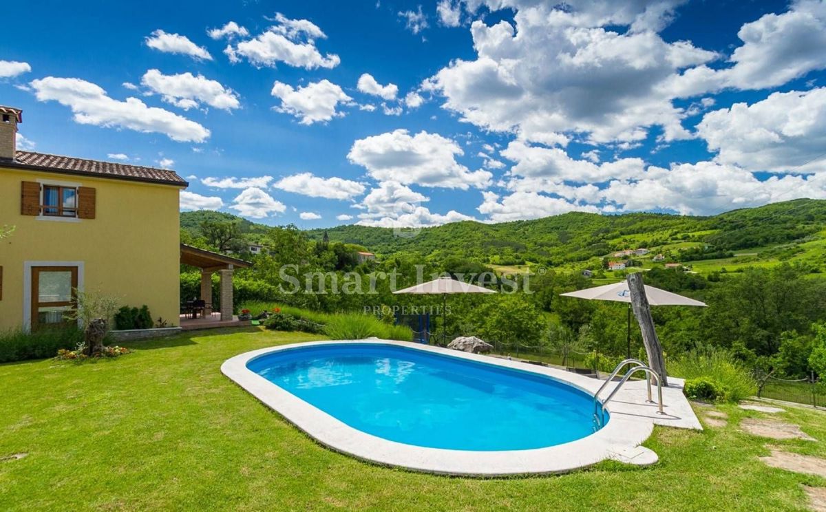 CENTRAL ISTRIA - PAZIN, Beautiful 4-bedrooms villa with pool