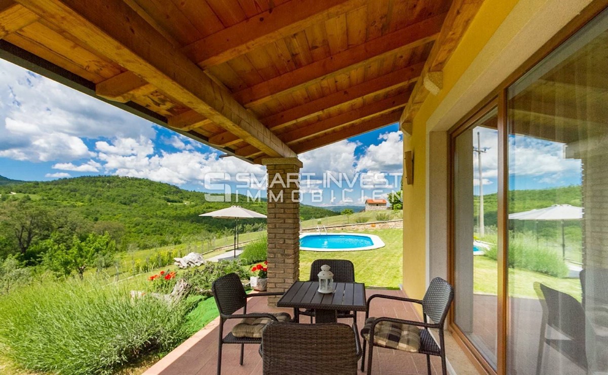 CENTRAL ISTRIA - PAZIN, Beautiful 4-bedrooms villa with pool