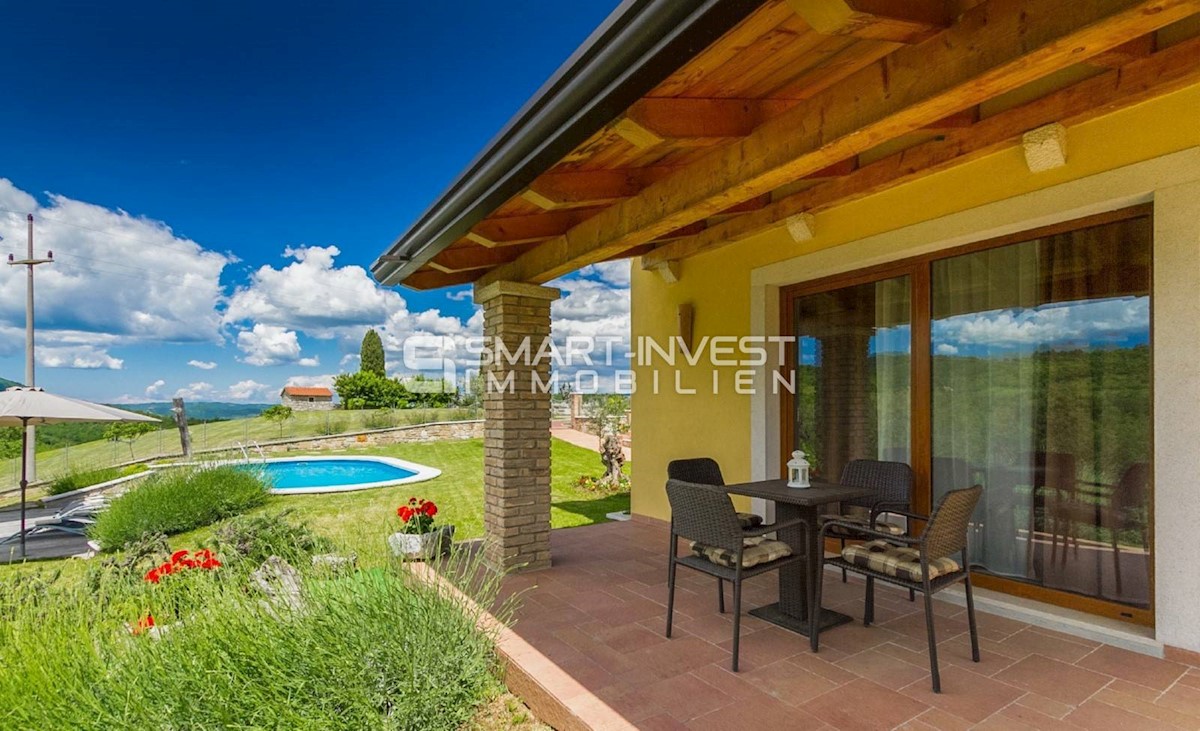 CENTRAL ISTRIA - PAZIN, Beautiful 4-bedrooms villa with pool