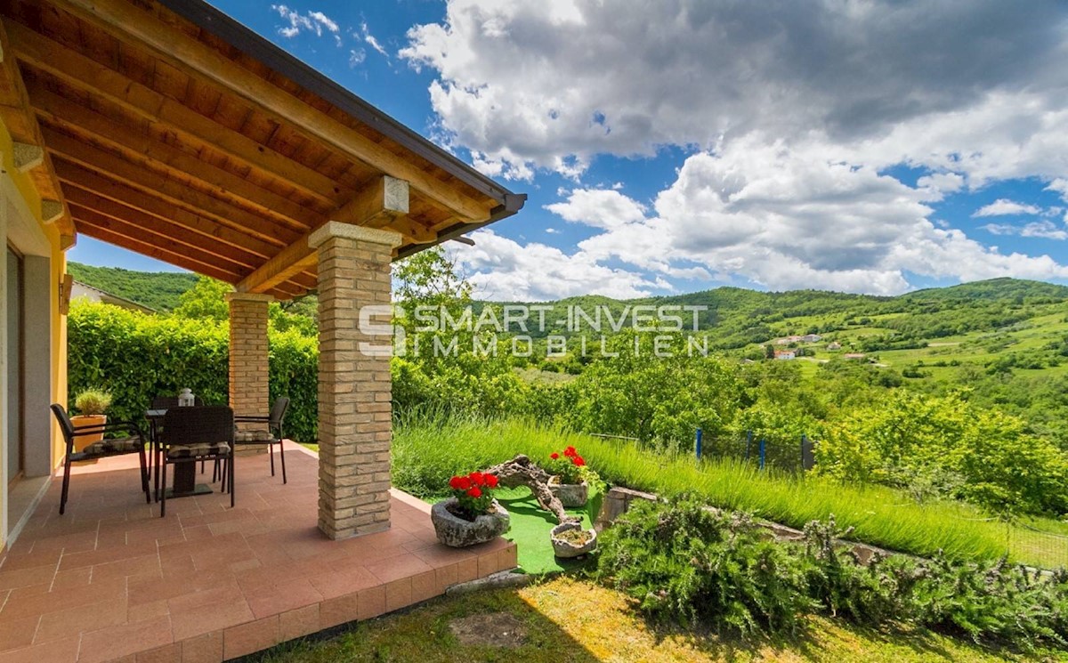 CENTRAL ISTRIA - PAZIN, Beautiful 4-bedrooms villa with pool