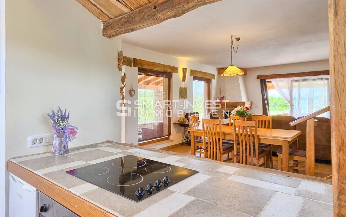 CENTRAL ISTRIA - PAZIN, Beautiful 4-bedrooms villa with pool