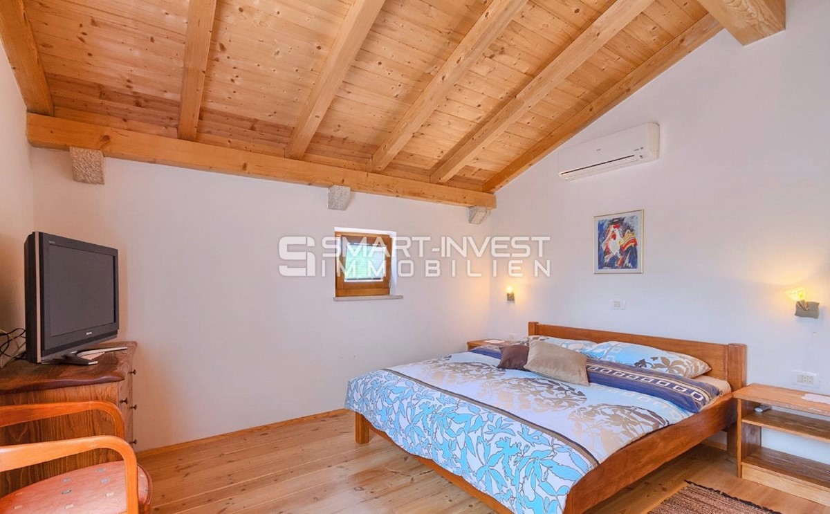 CENTRAL ISTRIA - PAZIN, Beautiful 4-bedrooms villa with pool