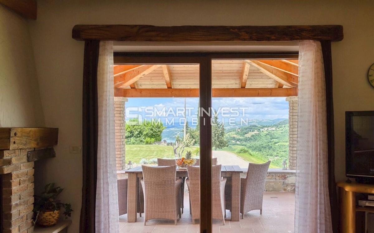 CENTRAL ISTRIA - PAZIN, Beautiful 4-bedrooms villa with pool