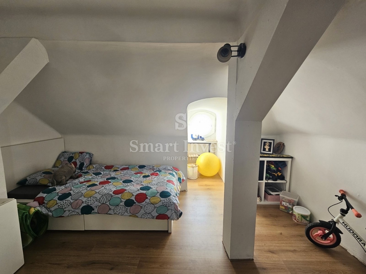 OPATIJA - CENTER, Apartment of 100 m2 with sea view, near the sea