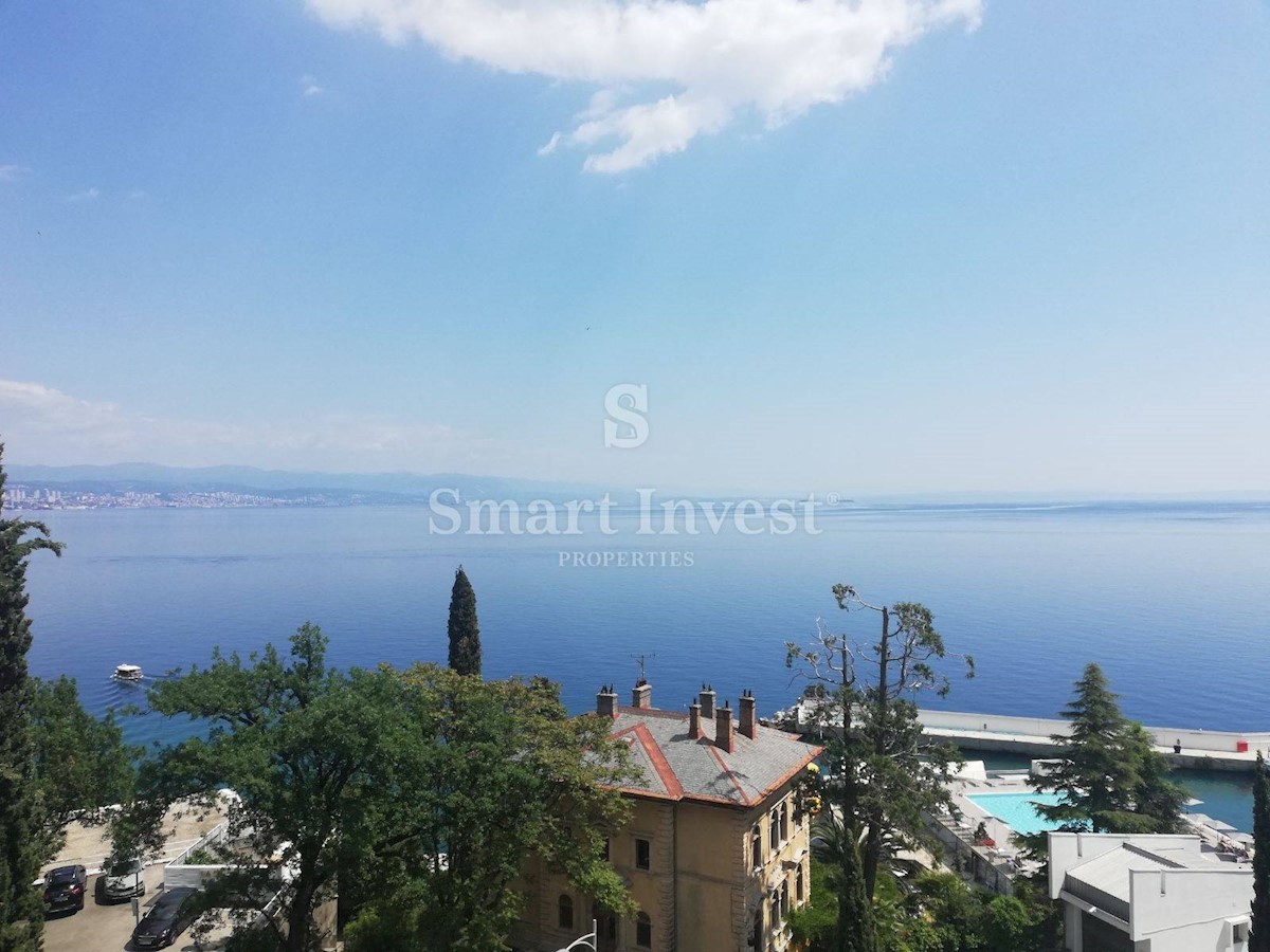 OPATIJA - CENTER, Apartment of 100 m2 with sea view, near the sea