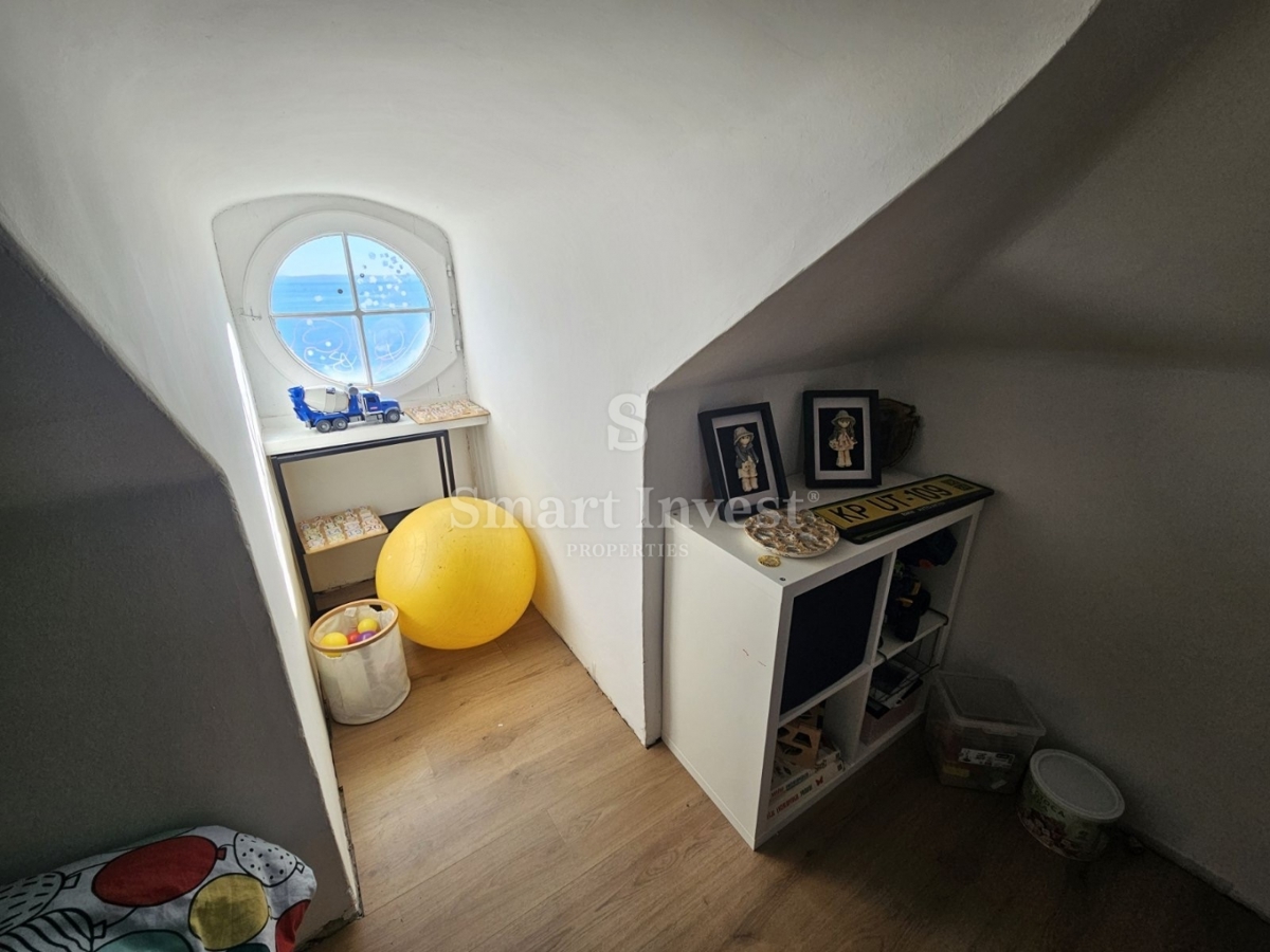 OPATIJA - CENTER, Apartment of 100 m2 with sea view, near the sea