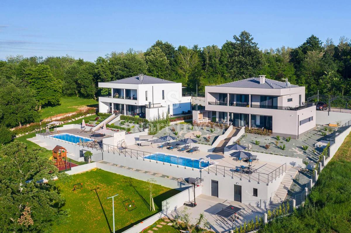 ISTRIA – RABAC, VILLA DI LUSSO CON PISCINA RISCALDATA E VISTA PANORAMICA, in vendita