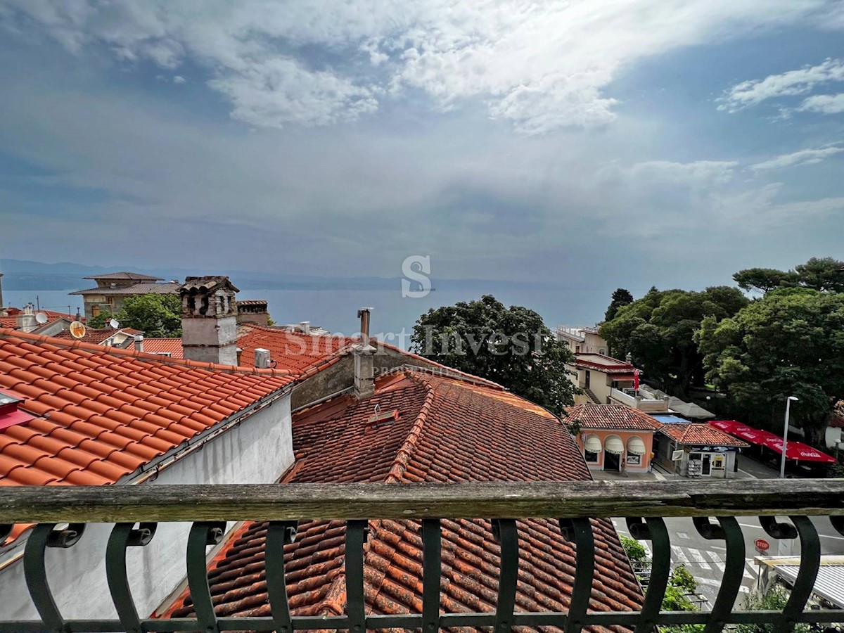 LAURANA - CENTAR, parte di casa con vista mare, 50 m dal mare