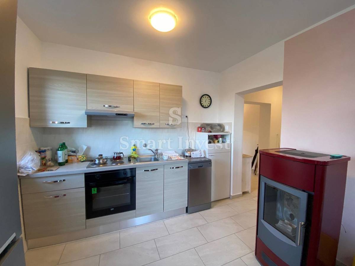 ABBAZIA - VEPRINAC, casa di 160 m2 con cortile di 850 m2
