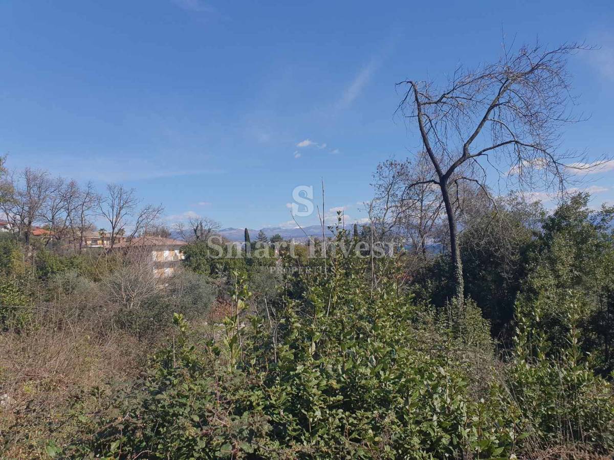 LAURANA, terreno edificabile di 3526 m2