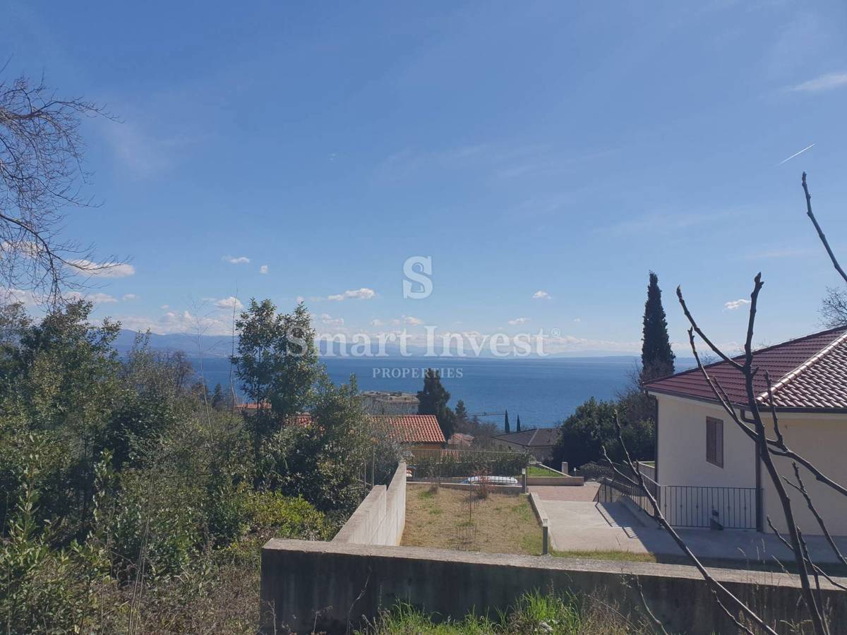 LAURANA, terreno edificabile di 3526 m2